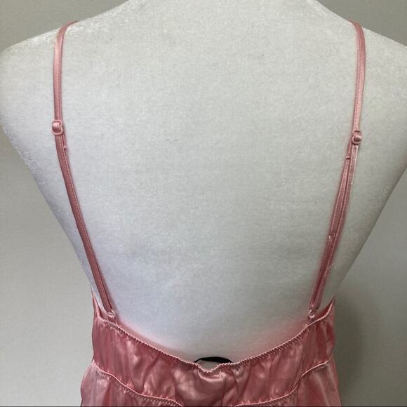 Victoria's Secret Babydoll Nighty size M NWT New Pink Satin Matching T-thong - Picture 6 of 10
